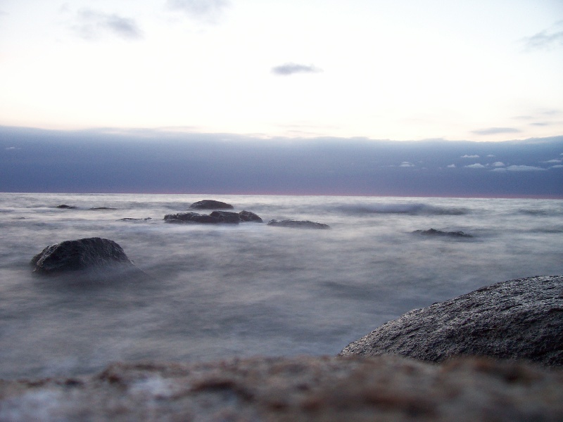 Enjoyin the incoming over the reef.